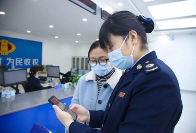 菏澤稅務(wù) 春風(fēng)化雨潤(rùn)秧苗，助力小微企業(yè)加速跑